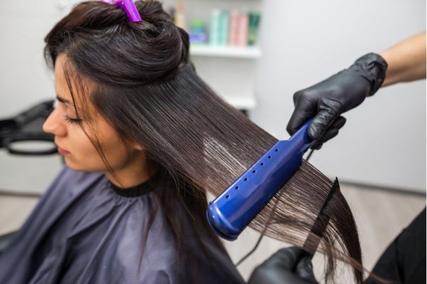 Hair straightening at salon — SEO strategy for hairdressers