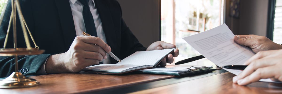 Contract review and legal consultation