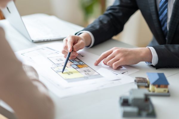 Real estate planning and property development consultation meeting